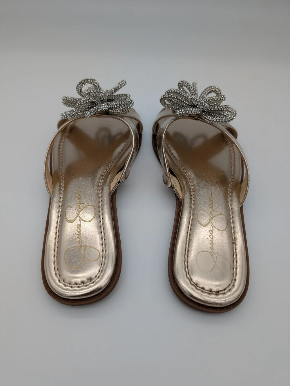 Jessica Simpson Fordin Metallic Gold Rhinestone Flower Sandals Flip Flop 7M